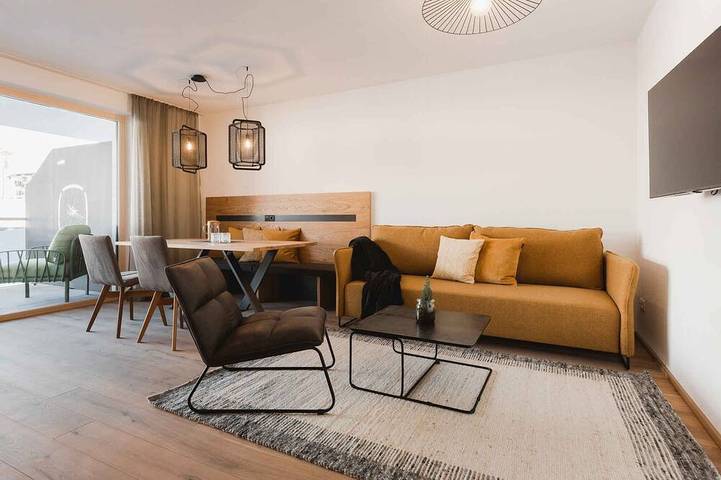 Ferienwohnung für 4 Personen, mit Garten und Pool sowie Balkon in Serfaus - 2