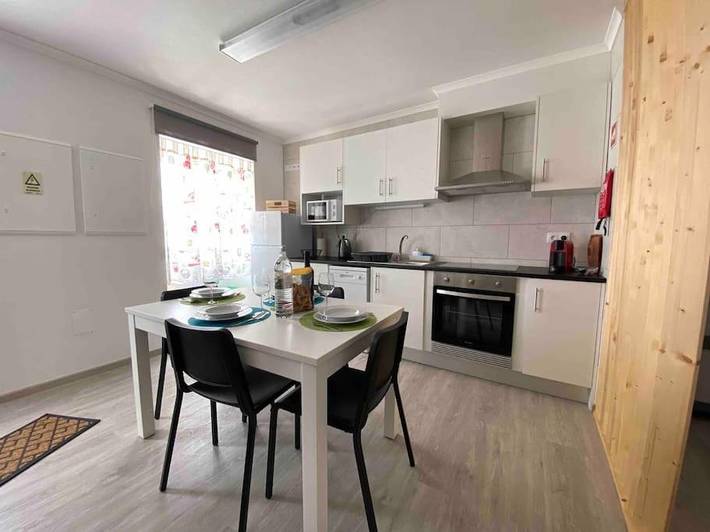 Location de vacances pour 6 personnes, avec jardin dans Água de Alto