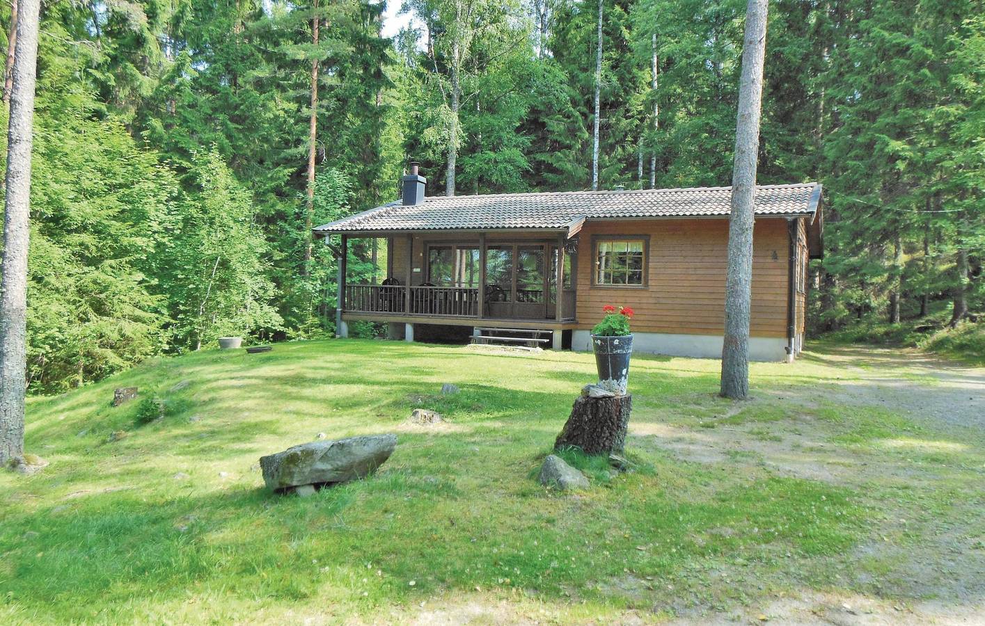 Hus för 4 Personer, med sjöutsikt och terass, med husdjur
