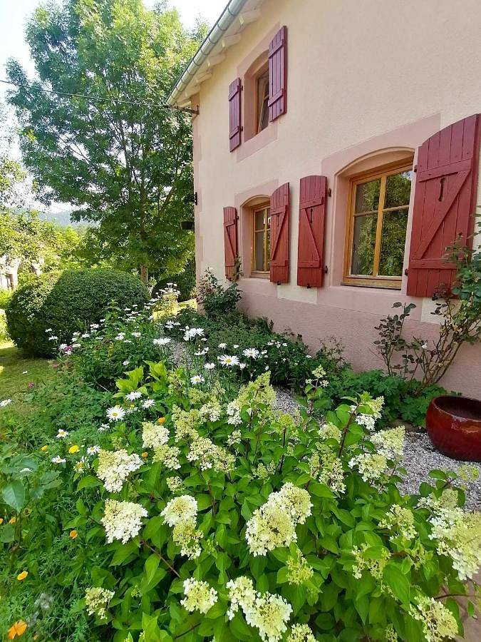 Location de vacances pour 10 personnes, avec jardin, animaux acceptés à Taintrux