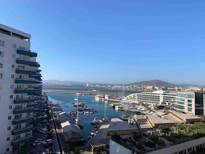 Gîte pour 3 personnes, avec vue ainsi que terrasse et piscine à Gibraltar - 2