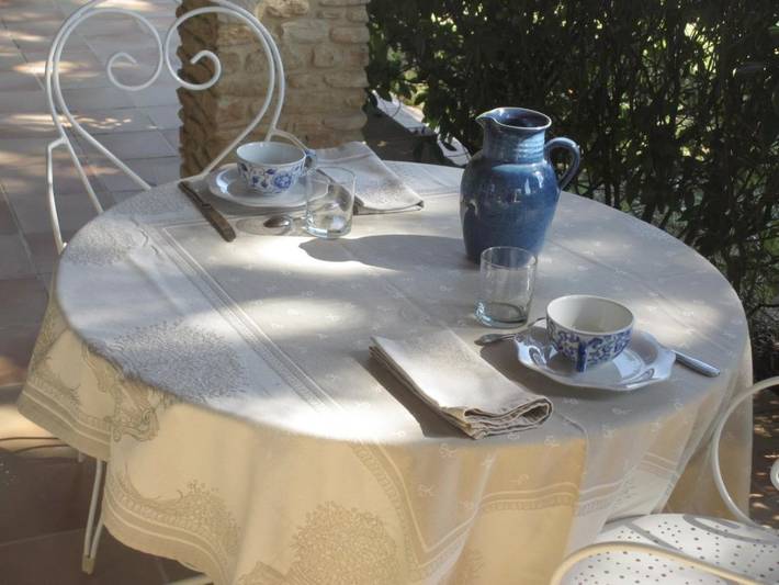 Chambre d’hôte pour 9 personnes, avec vue ainsi que jardin et piscine dans le Vaucluse - 3