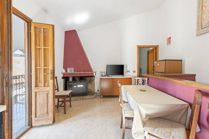Holiday Home 'Dimora' with Mountain View, Wi-Fi and Air Conditioning in Scano di Montiferro, Sardinien