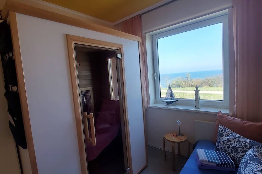 Ganze Wohnung, Ferienwohnung mit Meerblick und Infrarotsauna im Ostseebad Hohwacht in Hohwacht Strand, Hohwacht