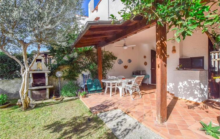 Modernes Stadtapartment mit Terrasse und Parkplatz – 1 km bis Torre Olevola in Torre Olevola, San Felice Circeo