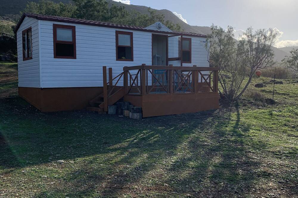 Tiny House Lyrides by the cretan sea in North Crete