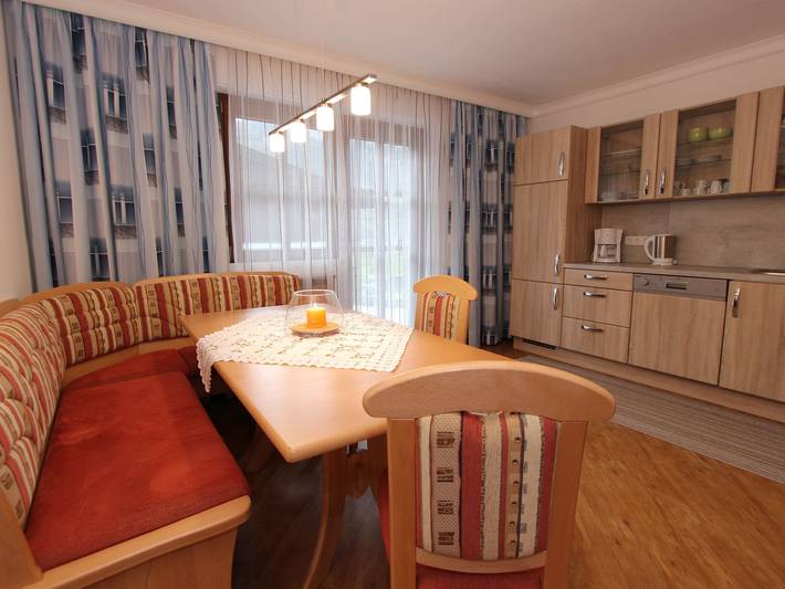 Ferienwohnung für 6 Personen, mit Terrasse und Garten in Bad Hofgastein - 2