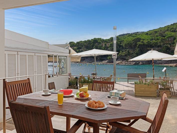 Gîte pour 8 personnes, avec terrasse à Tamariu