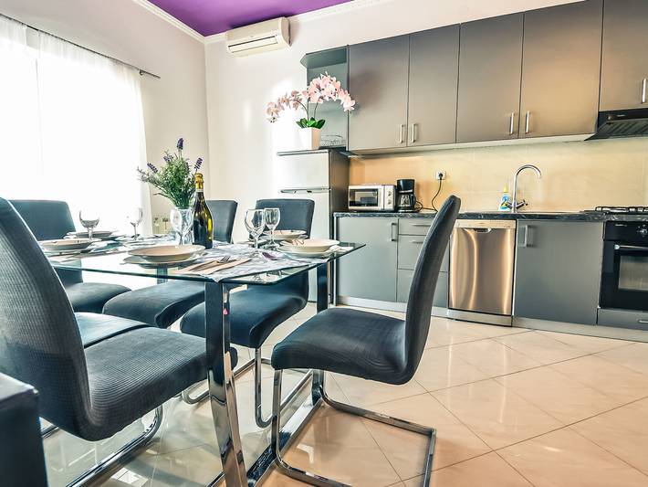 Ferienwohnung für 6 Personen, mit Terrasse in Jasenice - 2