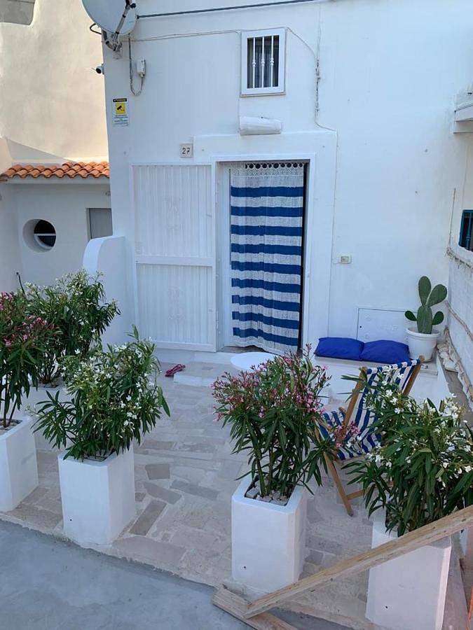 Location de vacances pour 4 personnes, avec vue et terrasse à Peschici