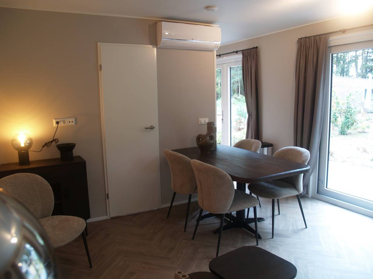 Vakantiepark De Wiltzangh — Groeneborg Lodge mit Hot Tub | 4 Personen in Nationalpark Dwingelderveld