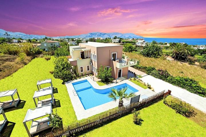 Appart’hôtel pour 2 personnes, avec jardin et terrasse ainsi que piscine et bassin pour enfant