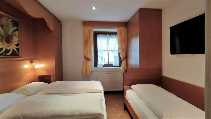 Ferienwohnung für 2 Personen, mit Garten, kinderfreundlich im Grödnertal