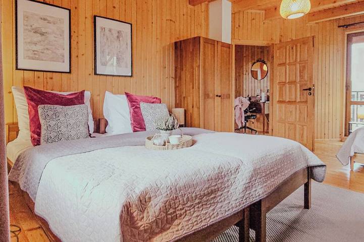 Nasza Chata- hottub, fireplace, kids-friendly, grill, workspace, free parking in Karpaten (Polen)