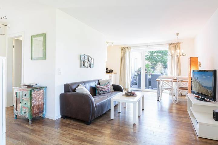 Bungalow für 3 Personen, mit Terrasse und Garten in Kellenhusen