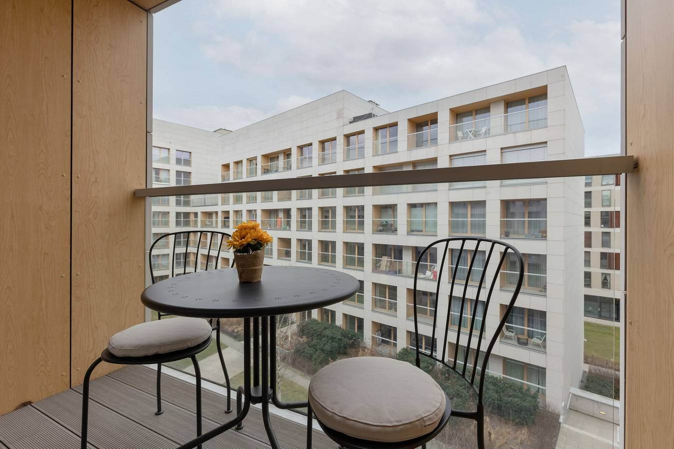 Entire apartment, Kolejowa 43 Elegant flat Parking in Warsaw, Masovia