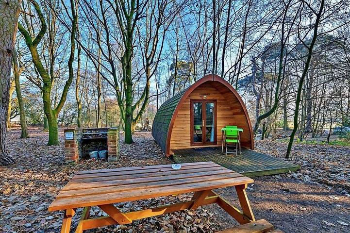 Glamping for 4 people, with garden, with pets in Suffolk
