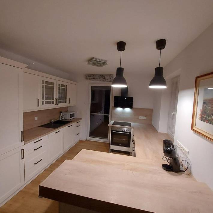 Ferienhaus für 9 Personen, mit Whirlpool und Terrasse sowie Garten und Sauna in Bezirk Mödling