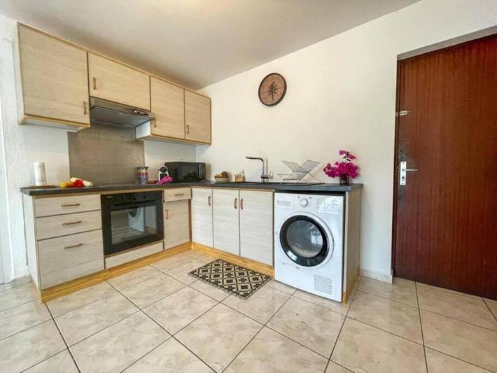 Gîte pour 4 personnes, avec piscine ainsi que jardin et terrasse dans Pirae - 2