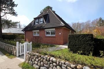 Ferienhaus für 8 Personen, mit Garten und Terrasse sowie Sauna in Wyk auf Föhr (Stadt)