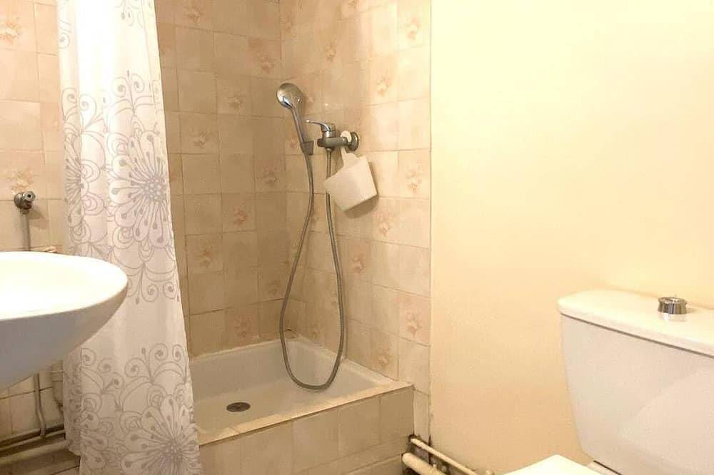 Entire apartment, T2 Dans Maison De Village Avec Jardin in Vernet-les-Bains, Parc naturel régional des Pyrénées catalanes