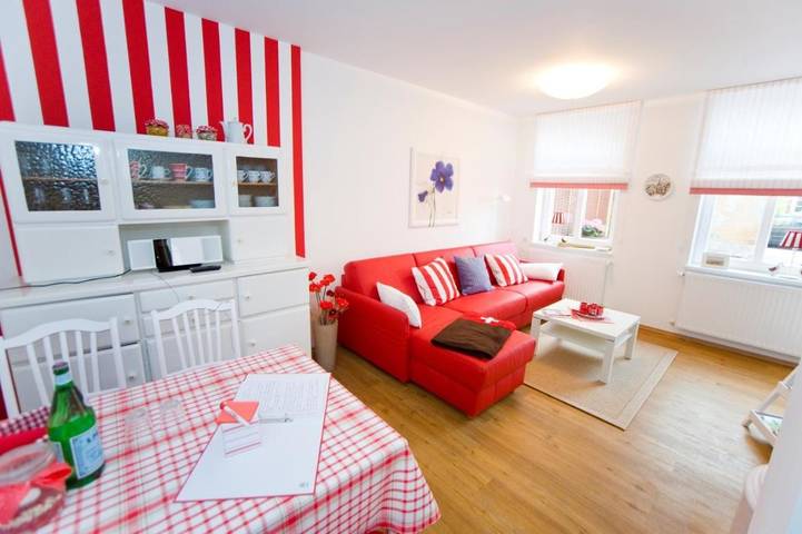 Ferienwohnung für 3 Personen, mit Terrasse und Garten sowie Ausblick