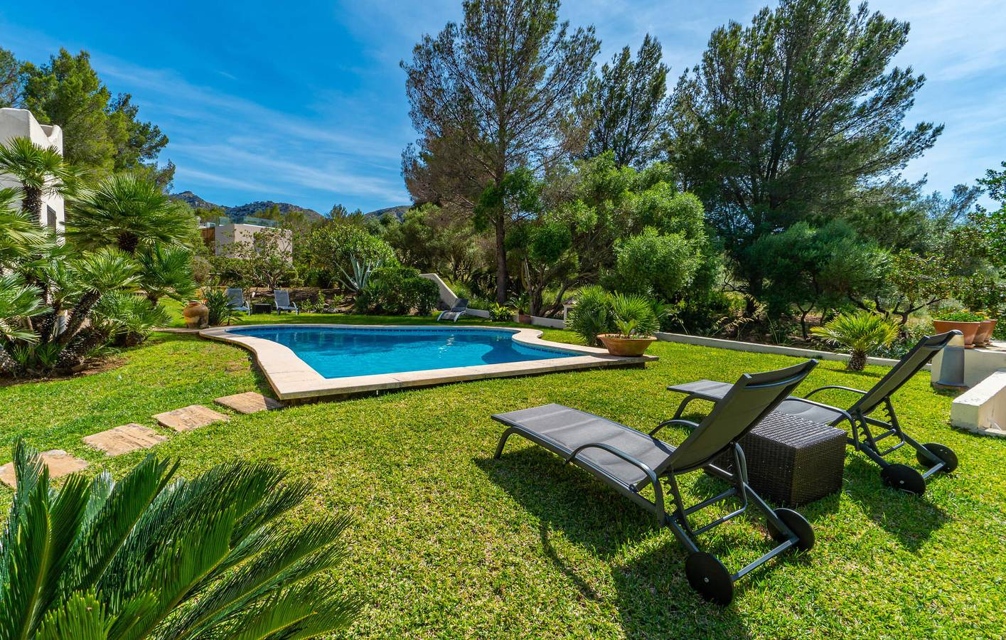 Meerblick-Paradies mit Pool, Terrasse und Grill in Betlem, Artà