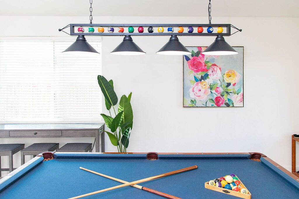 Interstellar w/Pool, Golf, & Game room/Sleeps 23! in Coachella, Coachella Valley