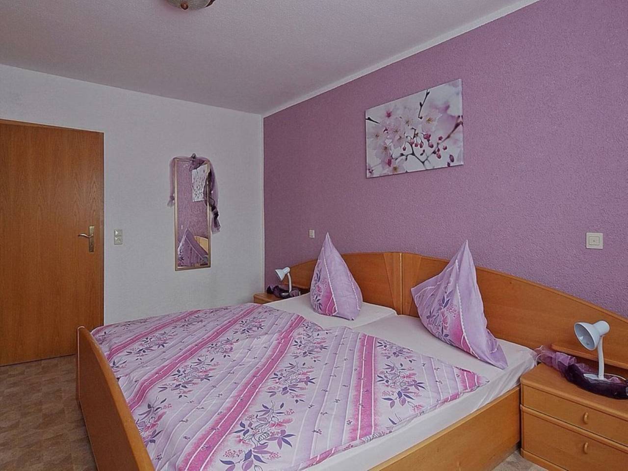 Ganze Wohnung, Ferienwohnung 'Sonnenblick - Fewo 1' mit Balkon und Wi-Fi in Fischbach bei Dahn, Landkreis Südwestpfalz