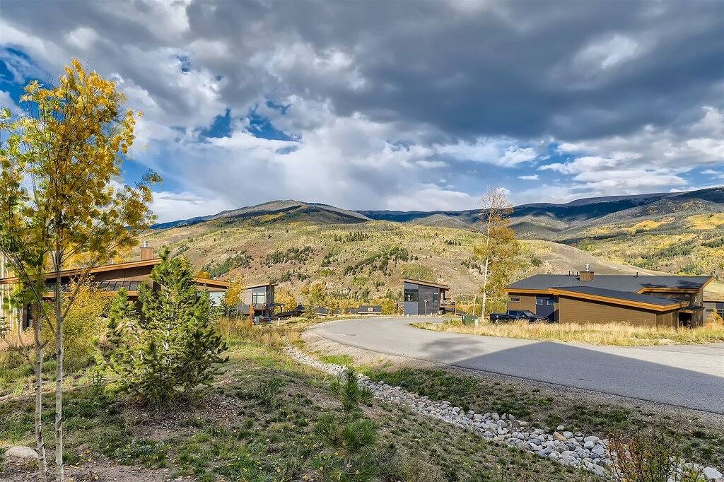 Tresco House - Luxury Pet Friendly Mountain Rental in Silverthorne, Arapaho and Roosevelt National Forests