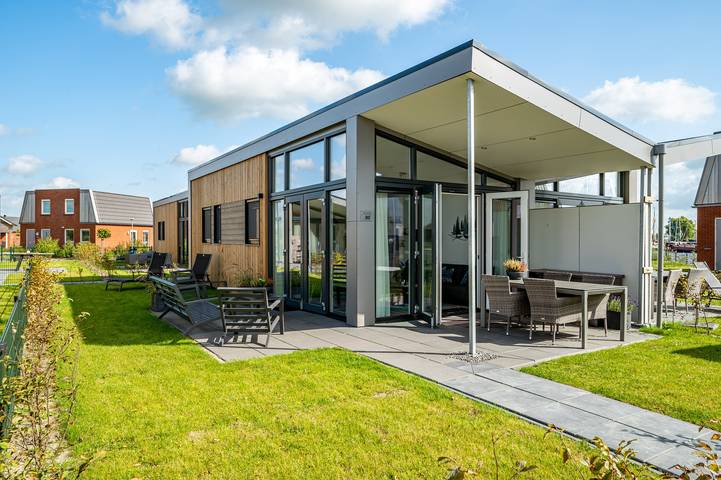 Ferienhaus für 4 Personen, mit Garten in Friesland