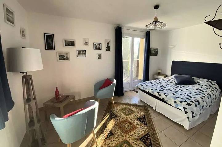 Mobil home pour 2 personnes à Saint-Georges-de-Luzençon