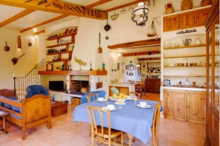 Gîte pour 8 personnes, avec jardin et terrasse, adapté aux familles à La Garde-Freinet - 4