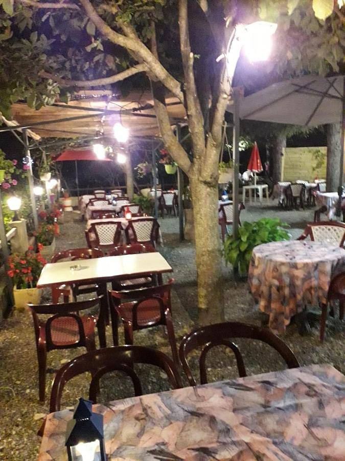 Hôtel pour 3 personnes, avec Balcon et Terrasse ainsi que Jardin et Vue