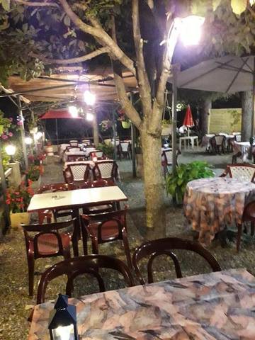 Hôtel pour 3 personnes, avec vue et jardin à Saint-André-les-Alpes