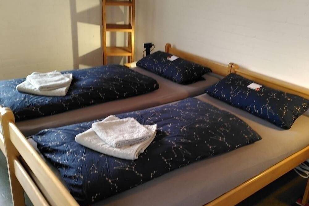 Ganze Wohnung, Doppelzimmer für 2 Gäste mit 14m² in Gomadingen in Gomadingen, Neckar-Alb