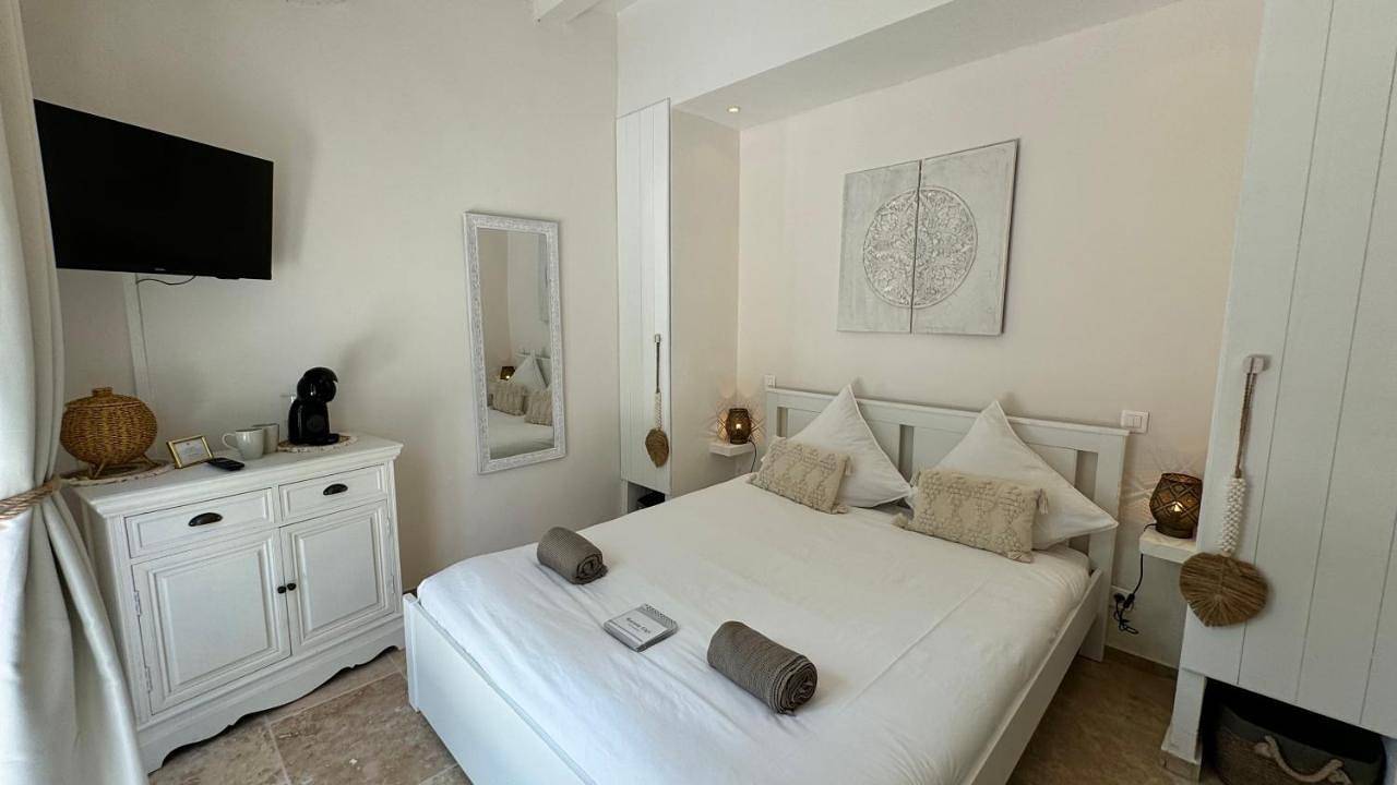B&B Maison Gigi in La Garde-Freinet, Côte méditerranéenne (France)