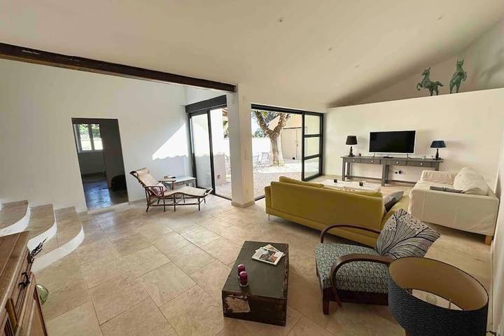 Location de vacances pour 6 personnes, avec jardin et piscine à Cairanne - 3