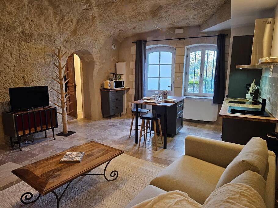 One-Bedroom House in Rochecorbon, Région de Tours