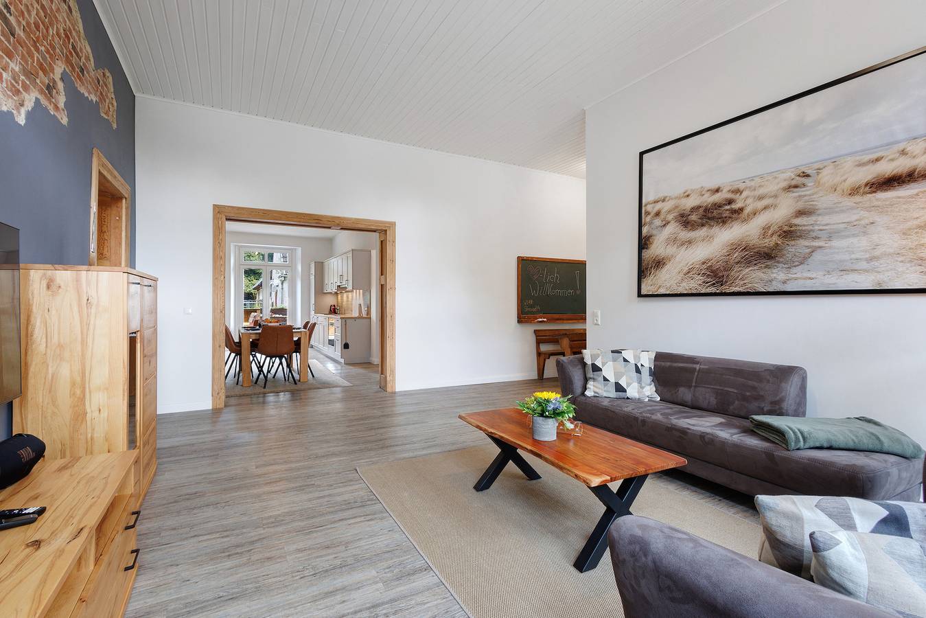 Ganze Wohnung, Ferienwohnung 'Reit- Und Ferienhof Alte Dorfschule' mit Terrasse und Wi-Fi in Holstenniendorf, Kreis Steinburg
