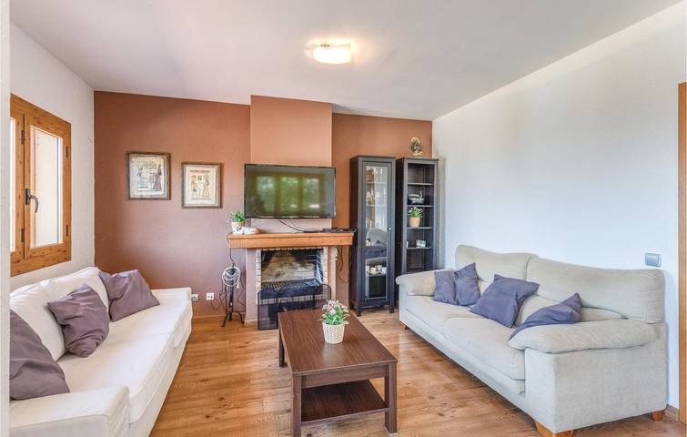 Location de vacances pour 6 personnes, avec piscine ainsi que jardin et terrasse à Maçanet de la Selva - 4