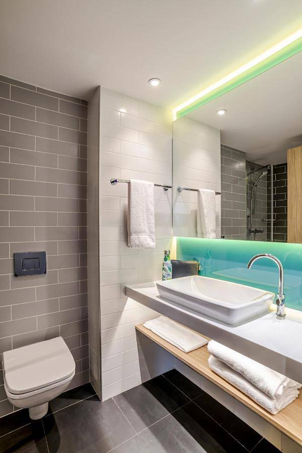 Hôtel pour 3 personnes à Lormont - 4