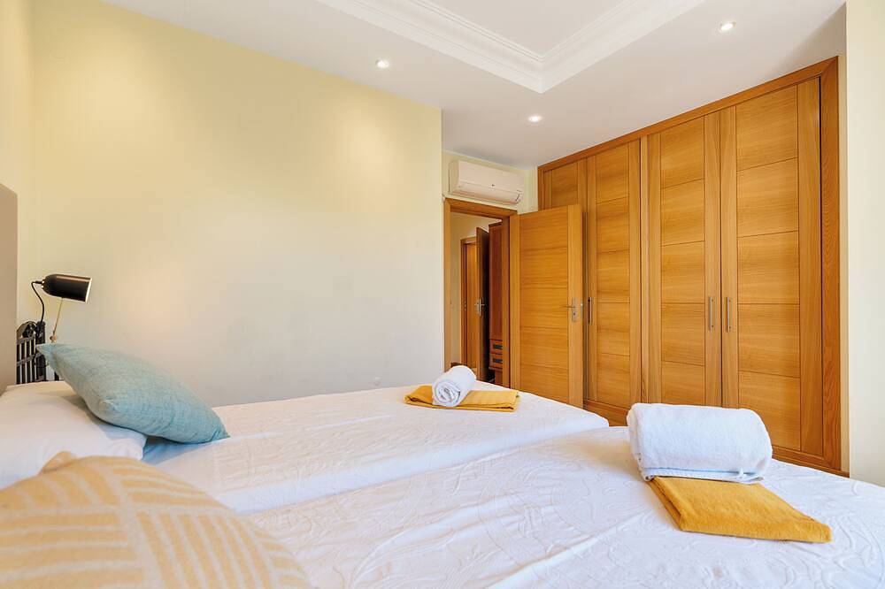 Captivating Villa 4 beds Private Pool 600M to Vau Beach in Portimão, Faro District