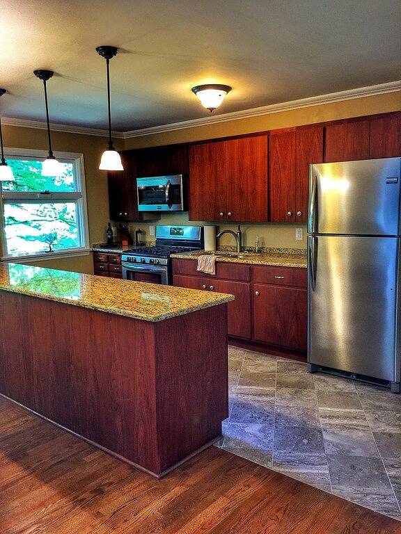 Mid-Century Modern * Herz von Downtown Brevard in Brevard, Transylvania County