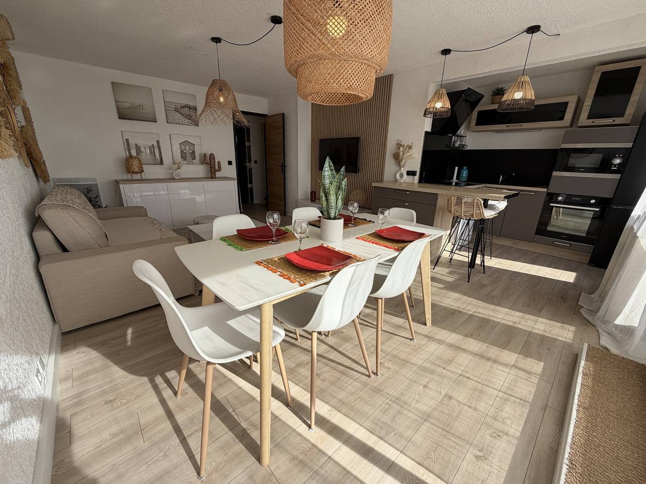 Ganze Wohnung, Wunderschönes T3 mit Meerblickterrasse, Parkplatz in Sete, Côte d'Améthyste