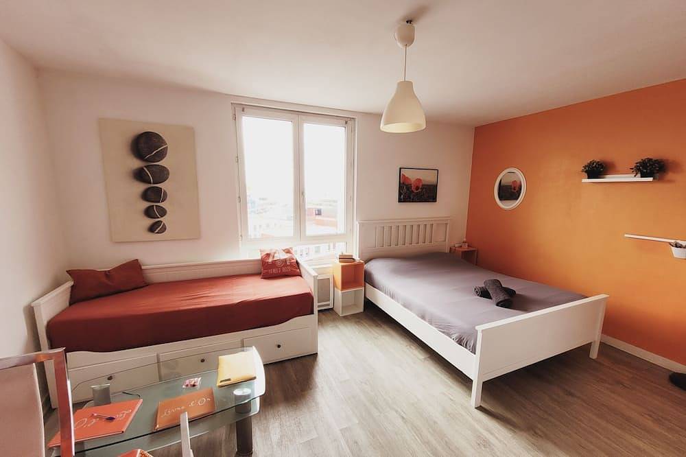 Ganze Wohnung, Studio-Eigenes Badezimmer-Meerblick in Brest, Brest und Umgebung