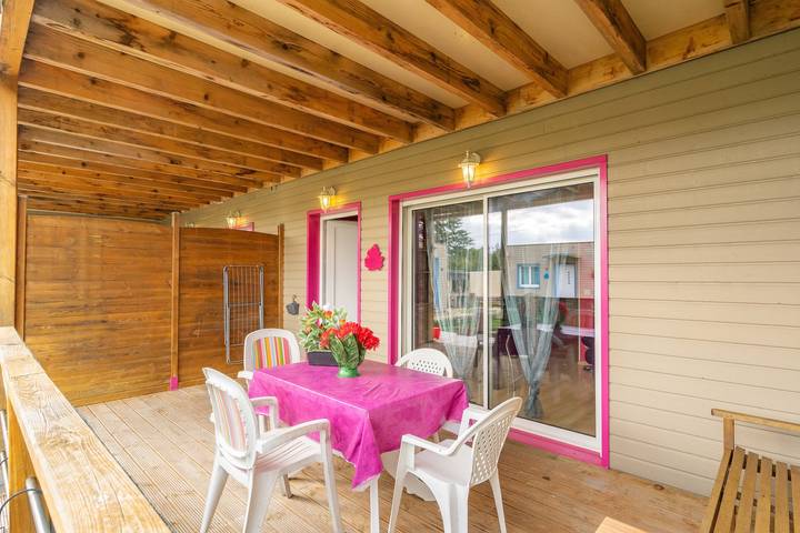 Apartamento entero, Apartamento 'Le Clos Du Champ De L'Amour - Royan' con piscina privada, Wi-Fi y aire acondicionado in Saint-Simon-de-Bordes, Región de Jonzac