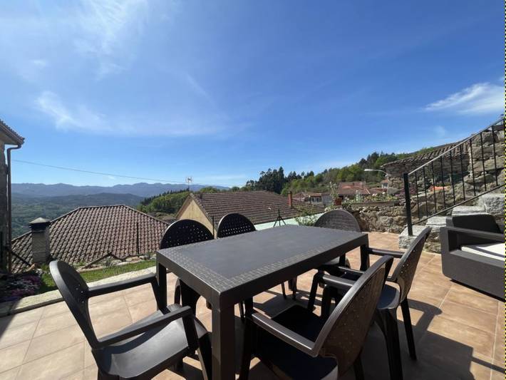 Casa de férias para 8 pessoas, com Terraço e Jardim em Castro Laboreiro
