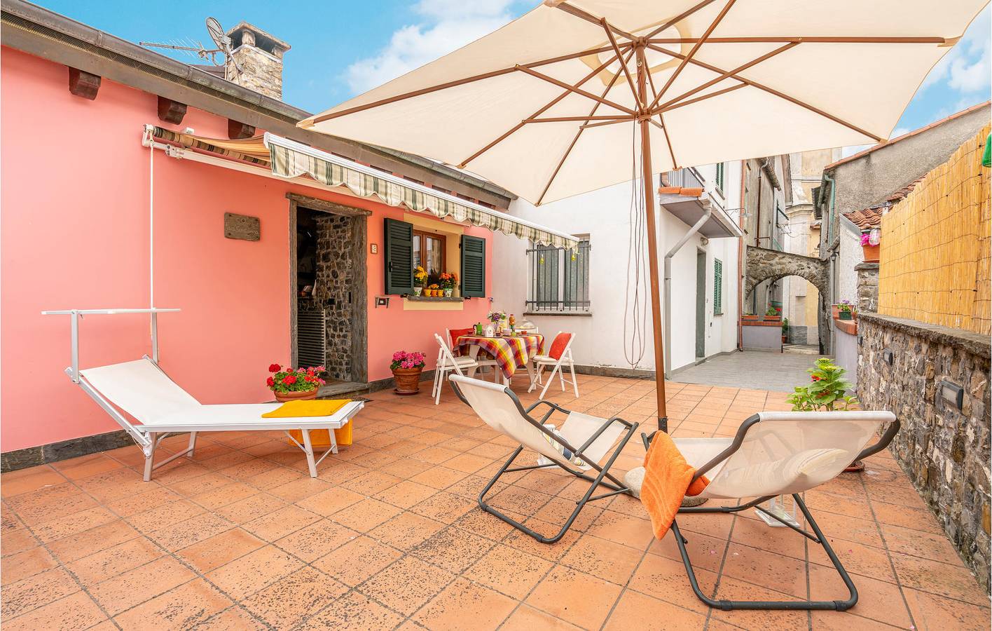 Rückzugsort am Fluss mit Wi-Fi und Terrasse in Cembrano (Maissana), Maissana
