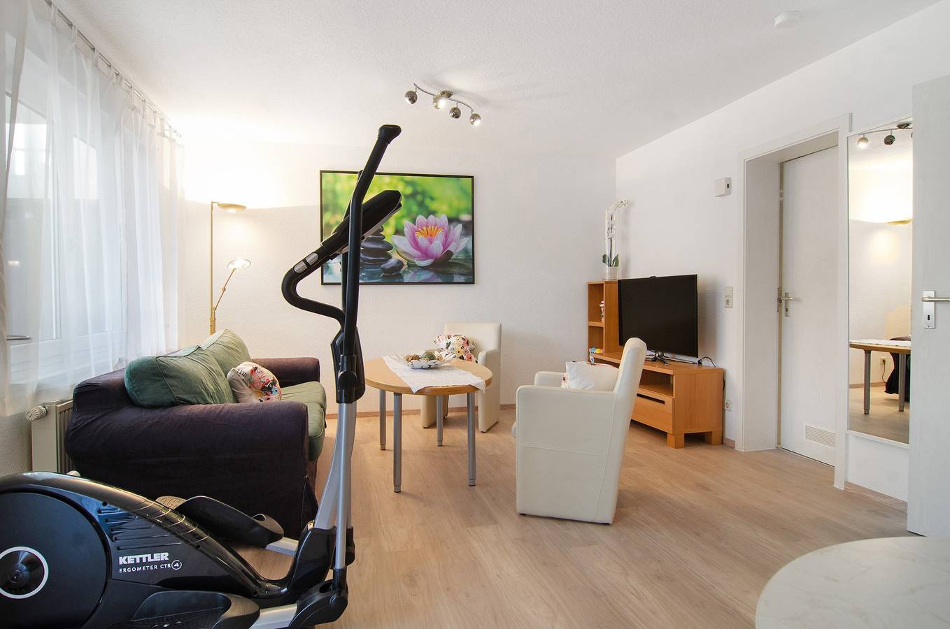 Entire apartment, Apartment 'Renner' with Private Terrace and Wi-Fi in Daisendorf, Region Bodensee-Oberschwaben